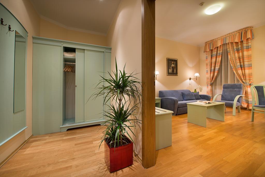 Old Town Bed & Breakfast Budweis Exterior foto